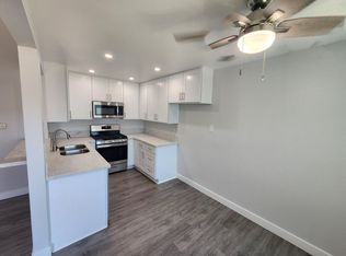 213 Rochester Ave #2, Huntington Beach, CA 92648