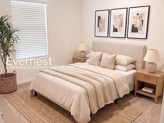 3rd image of 3041 W Crescent View Ln
