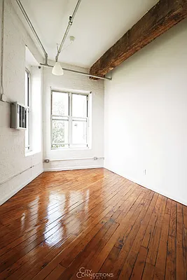 Rented by City Connections Realty | media 19