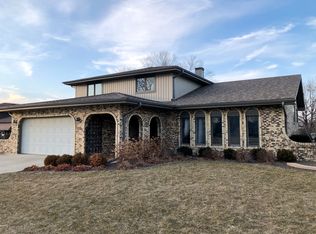 8032 Wheeler Dr, Orland Park, IL