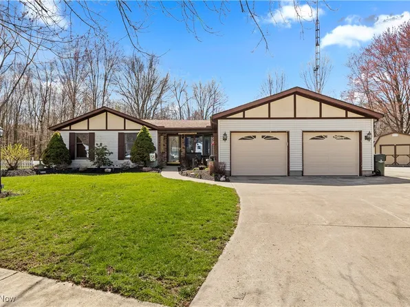 799 Arlington Dr, Vermilion, OH 44089