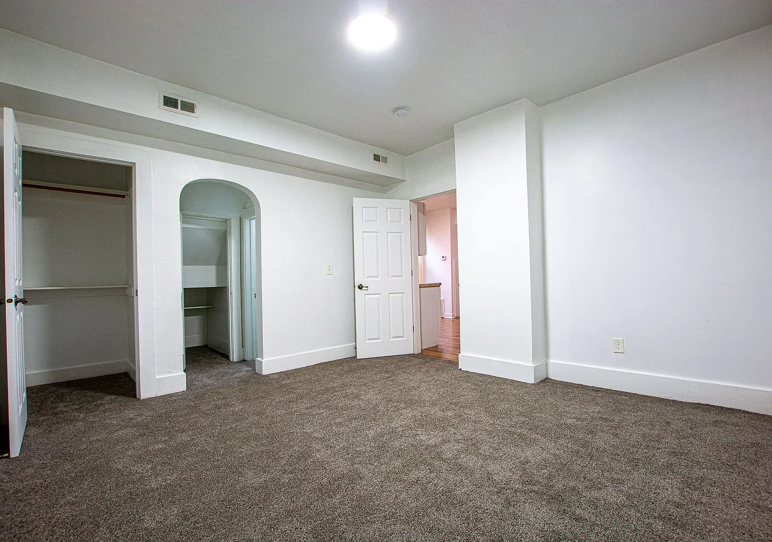 2415 E Street — Photo 3