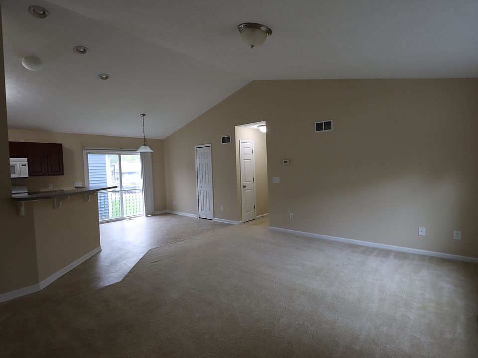 1st image of 218 Sunset Rd