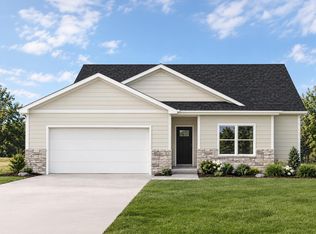 1228 Stone Ln, Waverly, IA 50677