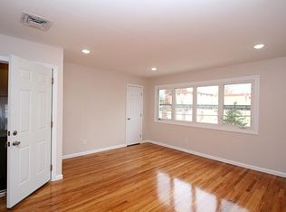 26 W 22nd St #2, Bayonne, NJ 07002