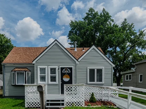 2642 Hanson St, Rockford, IL 61109