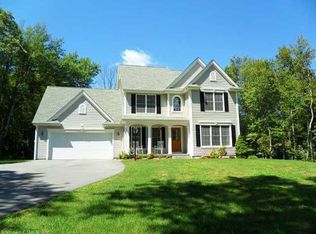 20 Cambridge Ct, Colchester, CT 06415
