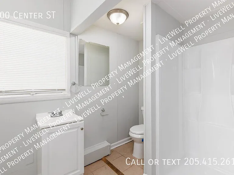 200 Center St — Photo 16