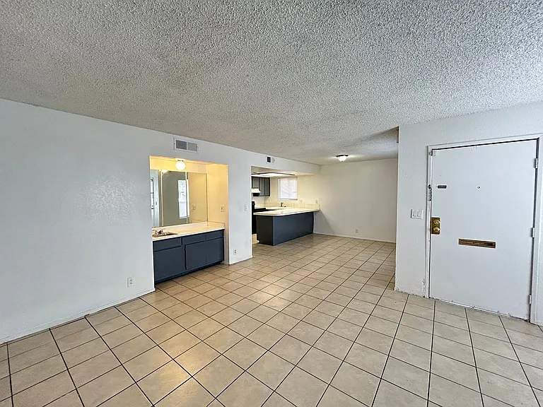 6249 Bellota Dr — Photo 4