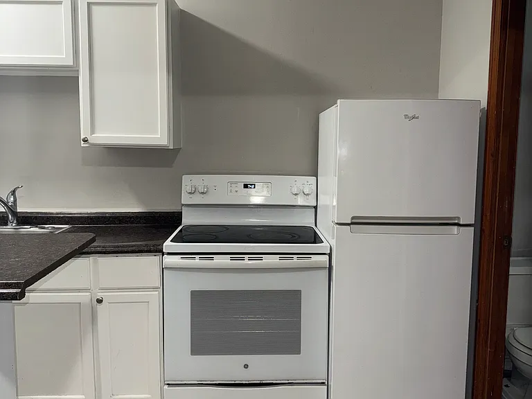 6726-2 N Glenwood Ave #104 — Photo 7