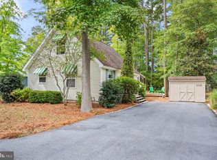 37135 Club House Rd, Ocean View, DE 19970