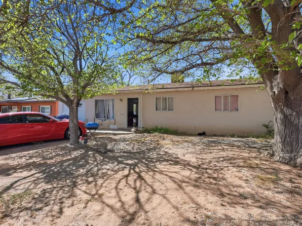 1025 Muriel St NE, Albuquerque, NM 87112