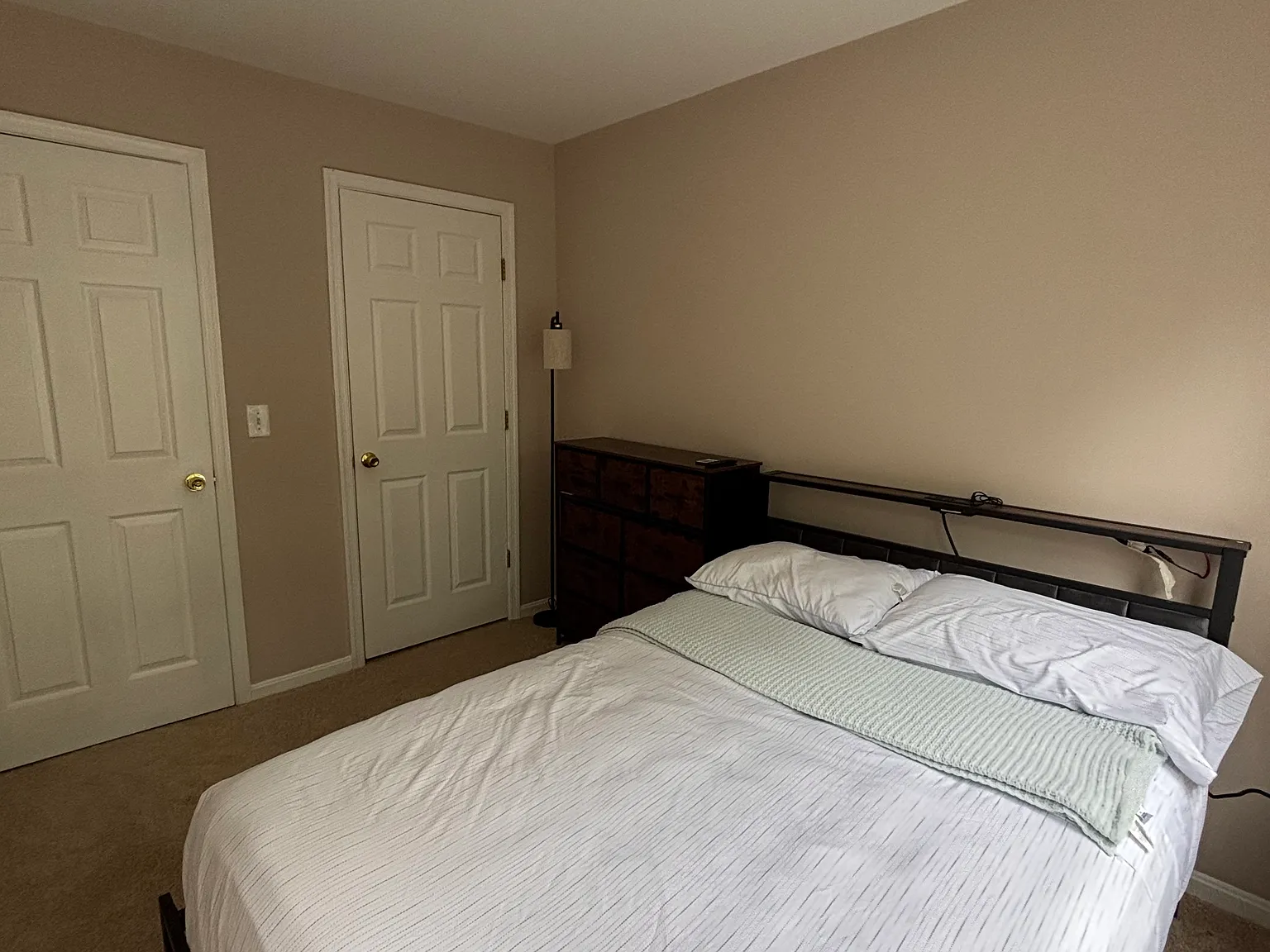 2 bed, $1,200 — Photo 3