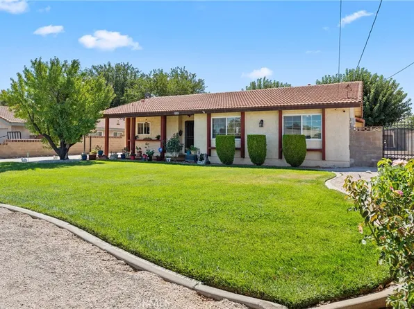 4540 W Avenue K #10, Lancaster, CA 93536