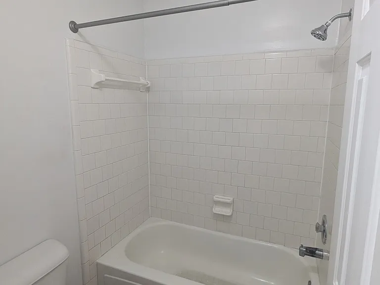 1410 Brittney Ln — Photo 14