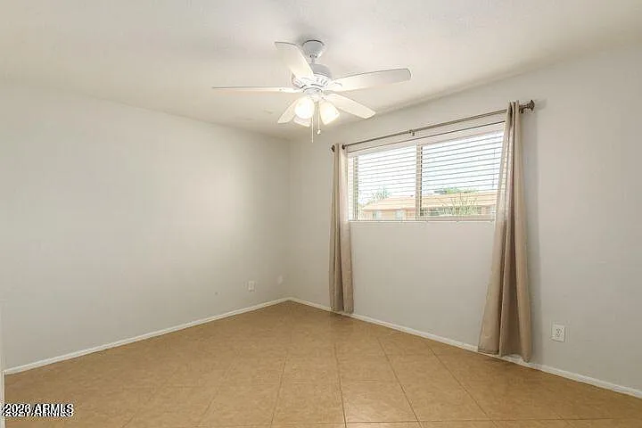 1518 W 5th Pl — Photo 19