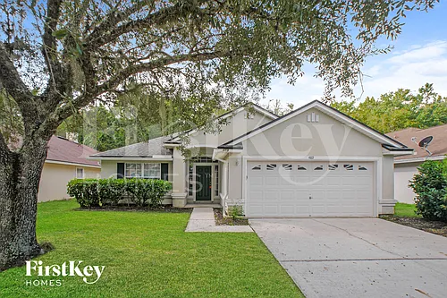 489 Mackenzie Cir Photo 1