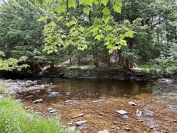 3rd image of 2168 Mad River Rd