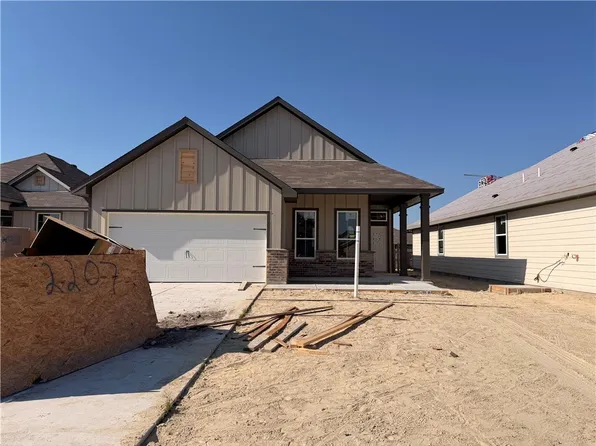 2207 Terrilyn Ct, Bryan, TX 77807