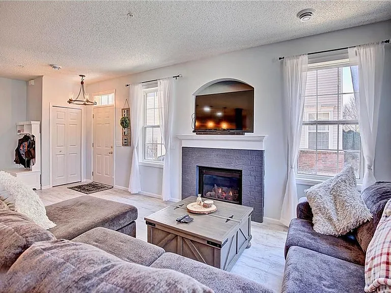 10990 Goodhue St NE #A — Photo 2