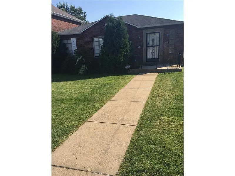 1012 Welfer St photo 1