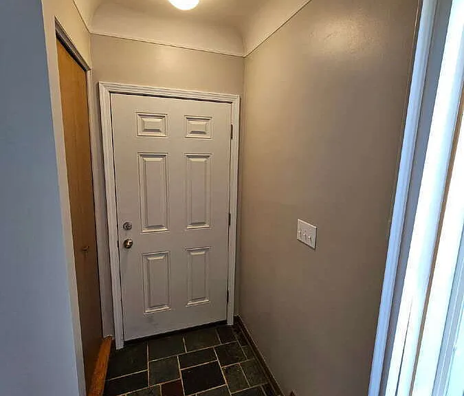 28555 Little Mack Ave — Photo 12