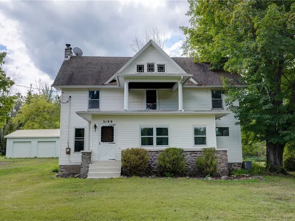 3199 Walworth Palmyra Rd, Walworth, NY 14568
