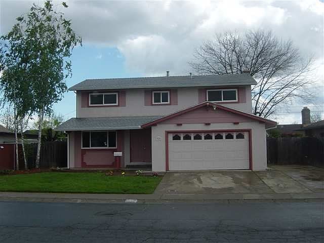 1st image of 928 E 22nd St