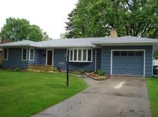 1415 3rd St S, Moorhead, MN 56560