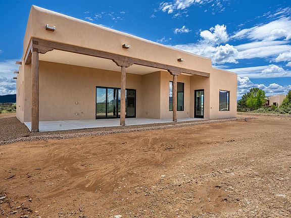 3rd image of 1 Mesa Encantada