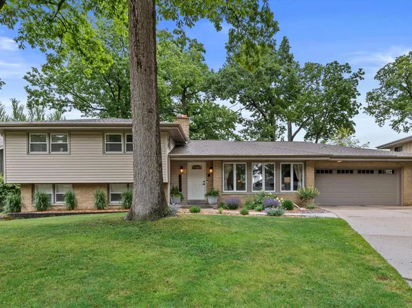 4520 N 110th STREET, Wauwatosa, WI 53225