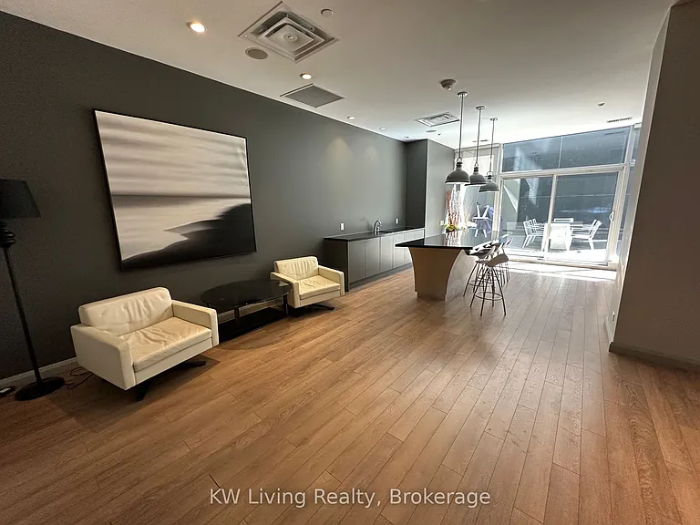 155 Yorkville Ave #2920 — Photo 17