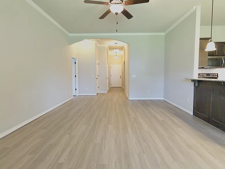 525 Talon Dr — Photo 11