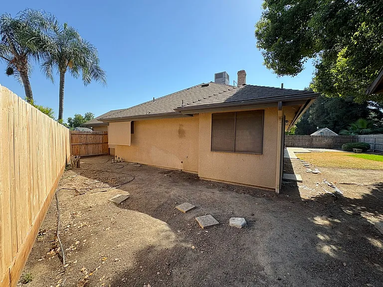 605 E Babcock Ave — Photo 41