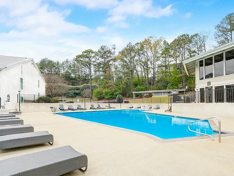 Hills at Hoover Apartments — Photo 1