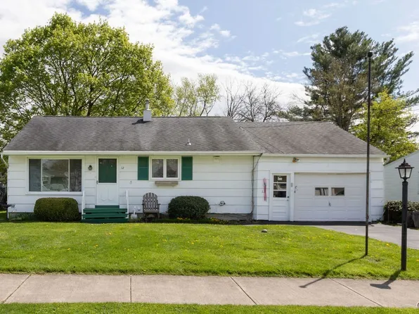 12 Ford St, Baldwinsville, NY 13027