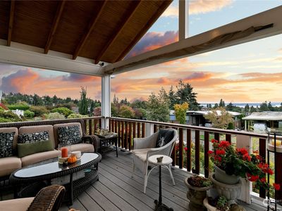 5910 36th Avenue SW, Seattle, WA, 98126