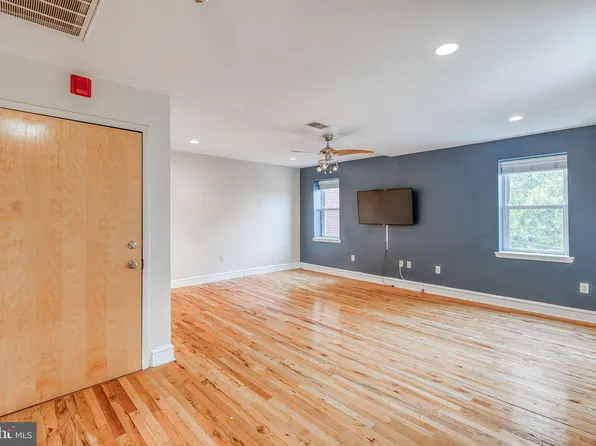 2342 Fitzwater St APT C1, Philadelphia, PA 19146