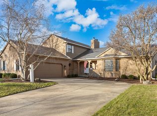 2407 Cherry Hills Dr, Champaign, IL