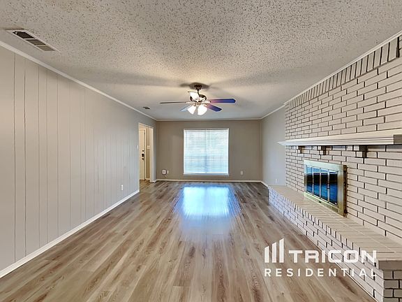 2nd image of 611 Madison Ct
