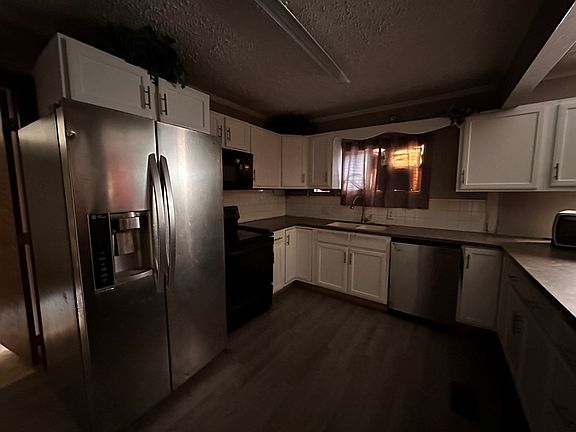 4th image of 63 Dooley Ct