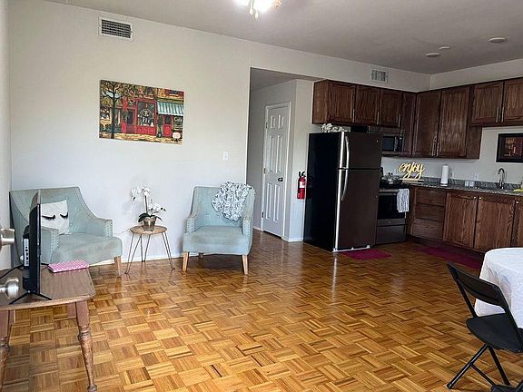 2nd image of 1111 N Lbj Dr APT 123
