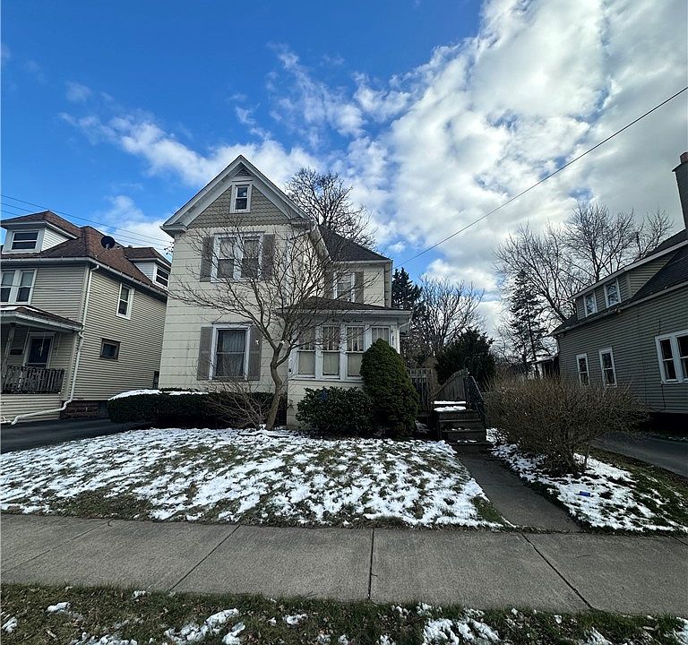 1st image of 437 Robinson St