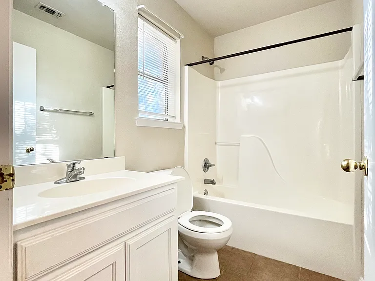 124 Stewart Bend Ct #A — Photo 17
