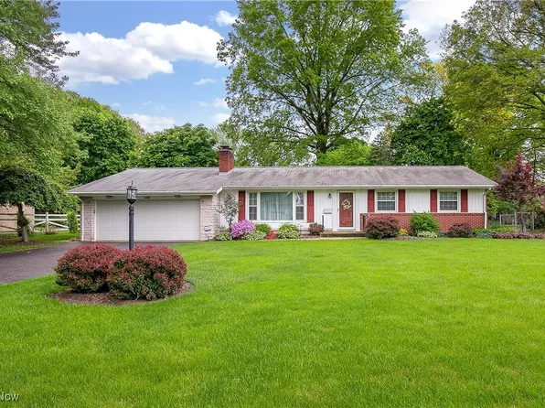 2406 Bevington St NW, Canton, OH 44709