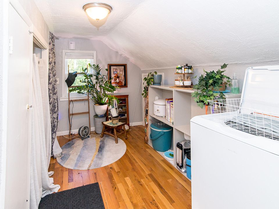 134 W Muir Ave, photo 25