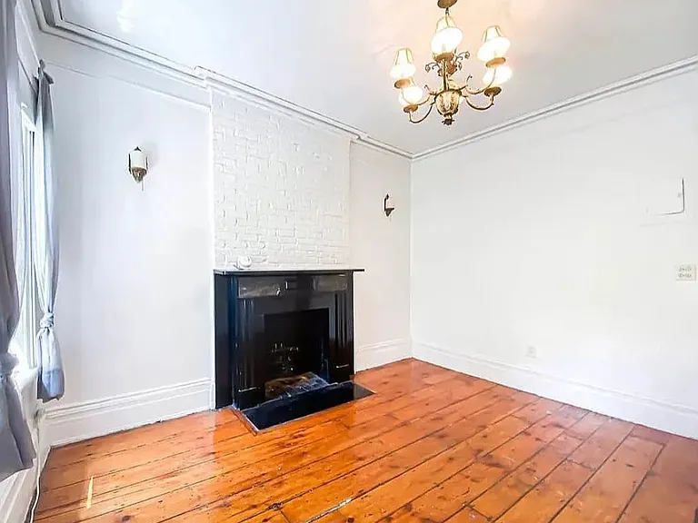 5 Gay St #4 — Photo 3
