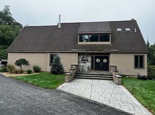 11 Regal Dr, Merrimack, NH 03054