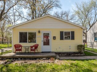 1202 E Elza Ave, Hazel Park, MI