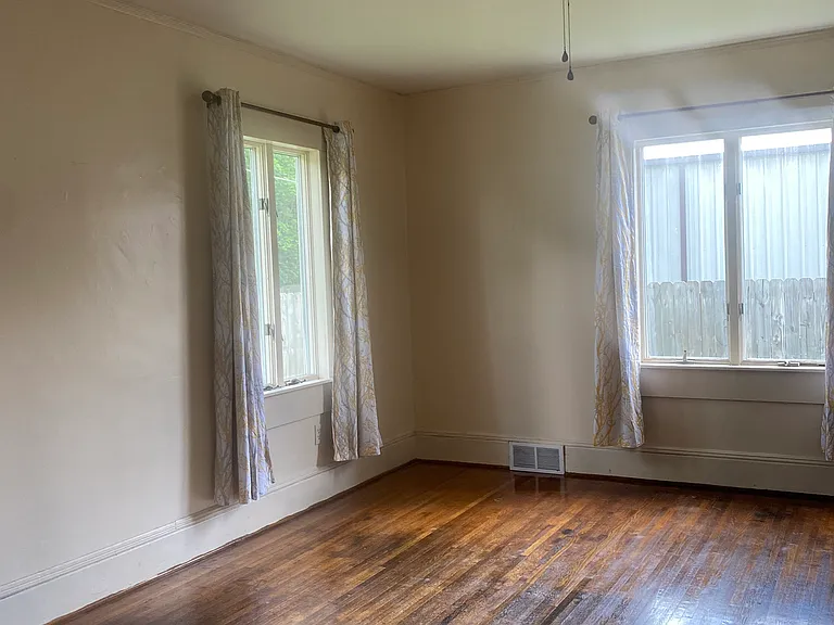 1293 Main St — Photo 48
